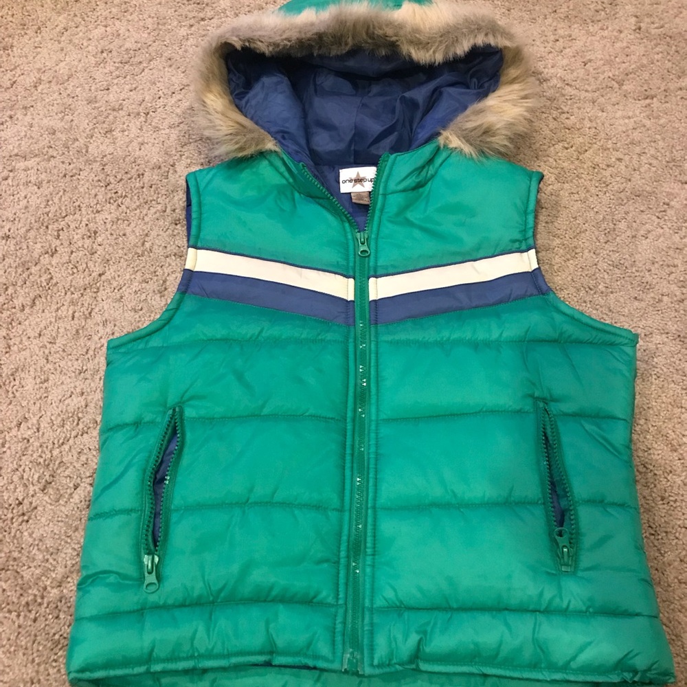 Cute puffy vest!